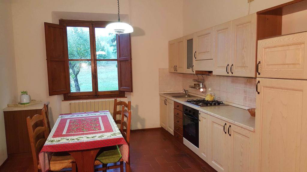 Holiday House Le Selvole Radda in Chianti Pokoj fotografie