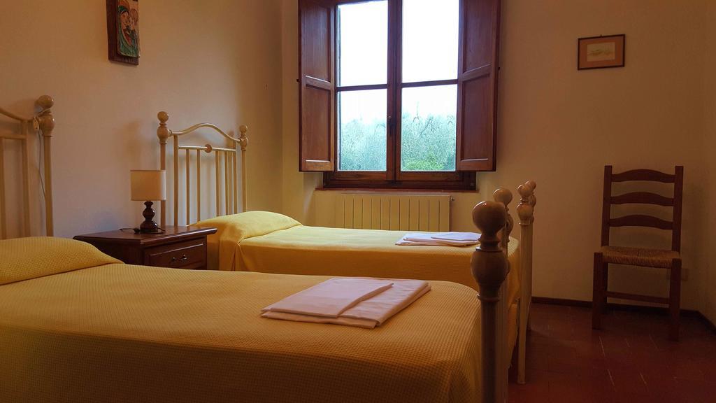 Holiday House Le Selvole Radda in Chianti Pokoj fotografie