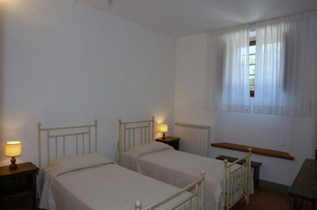 Holiday House Le Selvole Radda in Chianti Pokoj fotografie